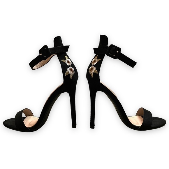 Public DESIRE Black Embroidered
Suede Strappy Heels - Picture 6 of 11